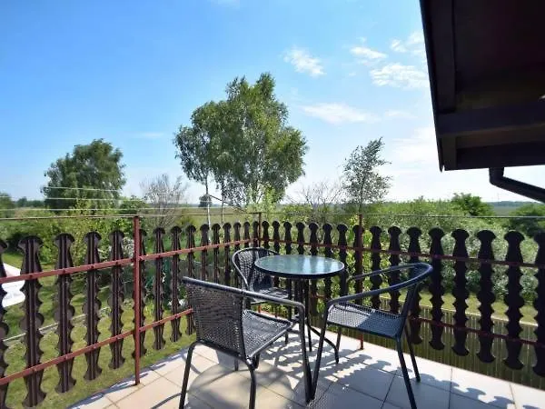 Pansiyon U Bogusi- 8 Minut Od Plazy Dźwirzyno